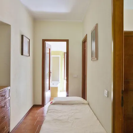 In With Views * Verbania